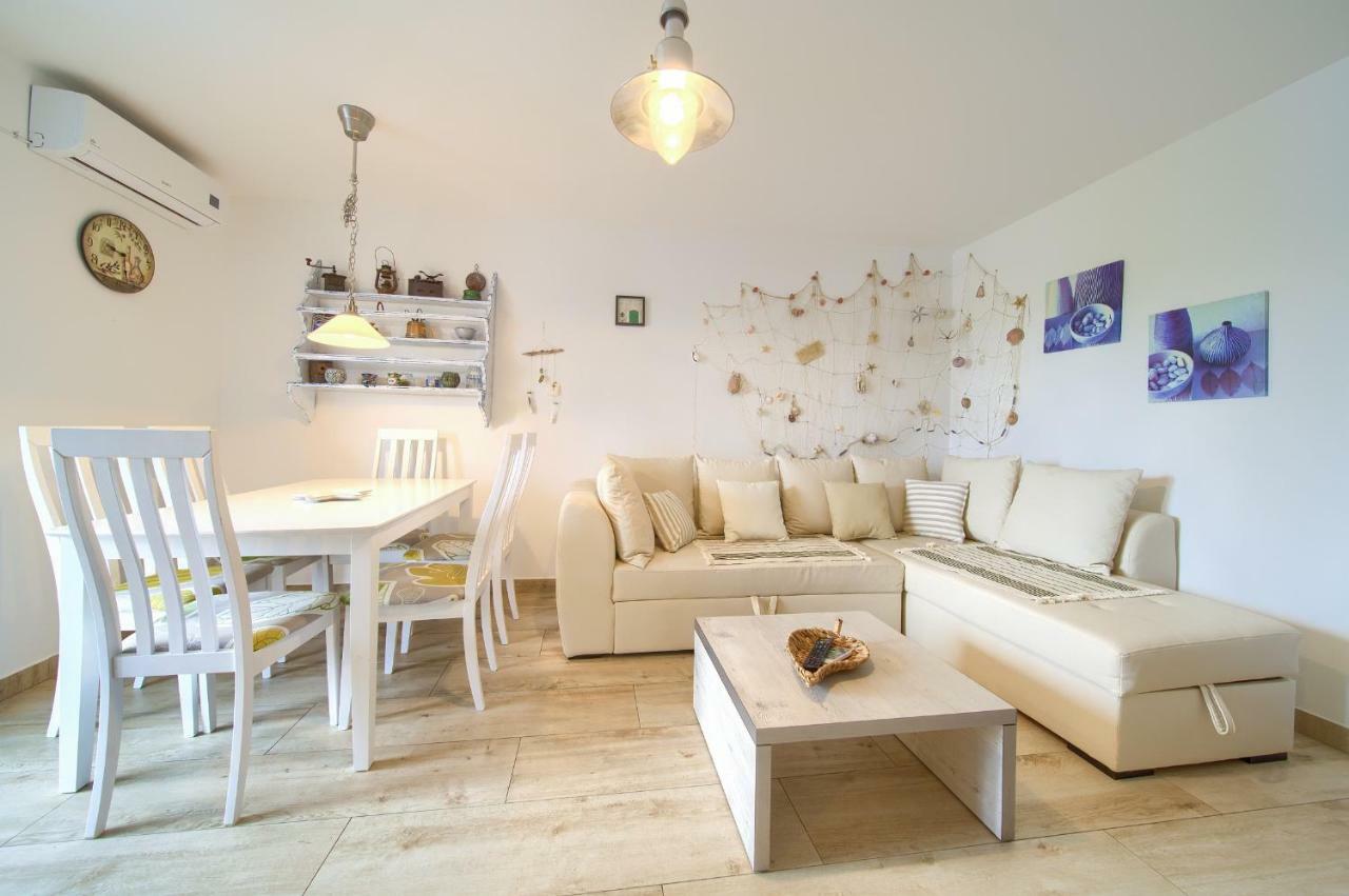 Apartman Lavandin Чизичі Екстер'єр фото