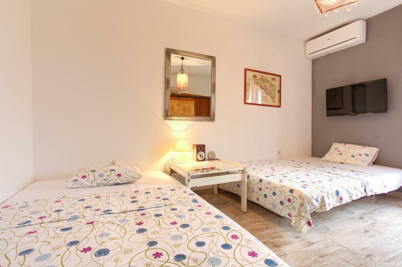 Apartman Lavandin Чизичі Екстер'єр фото