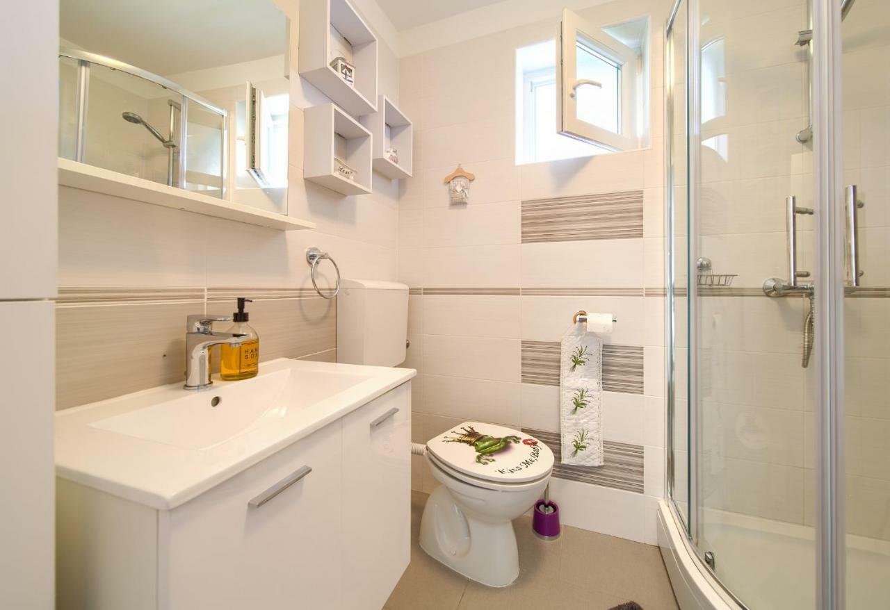 Apartman Lavandin Чизичі Екстер'єр фото
